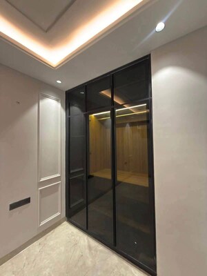 Room in 2 BHK Independent House at Sainik Farm – for Rent