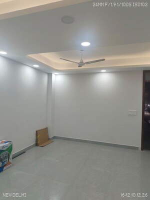 Room in 2 BHK Builder Floor at Malviya Nagar – for Rent