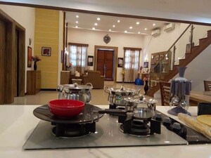 Building Lobby in 6 BHK Villa at Kharadi – for Rent