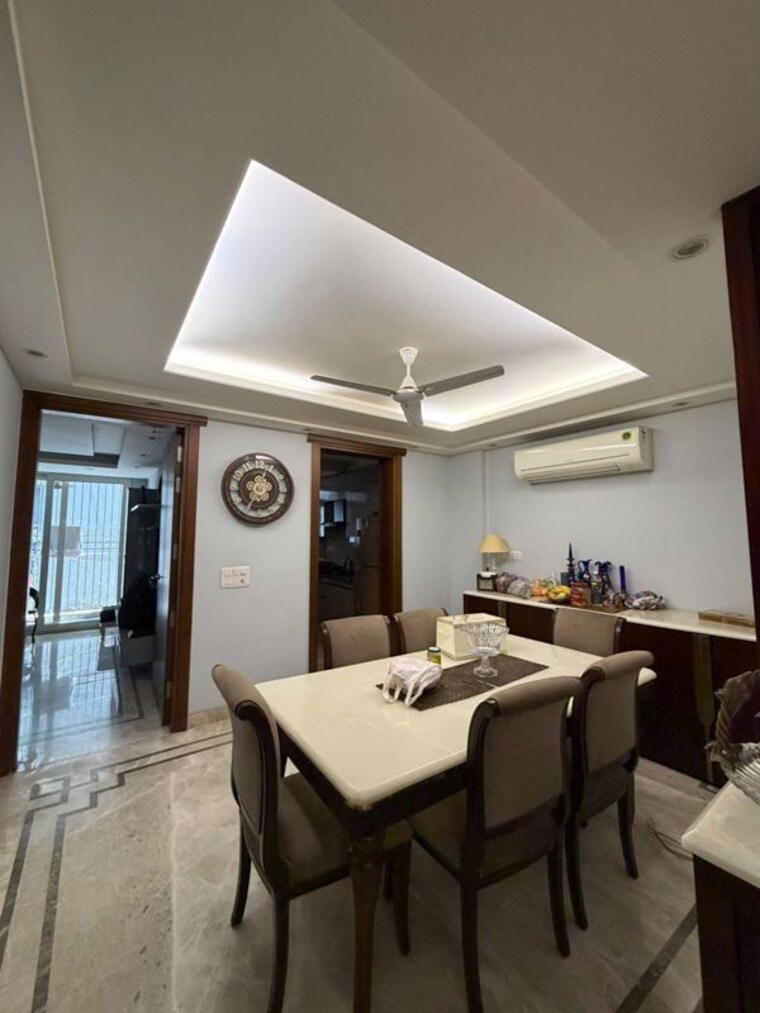 Living Room, greater kailash i 3 Bedroom 1400 Sq.Ft. Builder Floor In Greater Kailash I Delhi 10791496