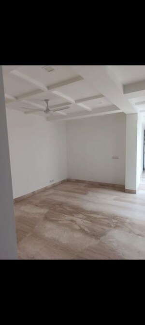 Room in 2 BHK Builder Floor at Amar Colony – for Sale