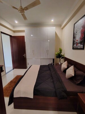 Bedroom in 1 BHK Builder Floor at Sector 52 – for Rent