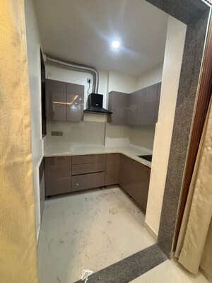 Kitchen in 2 BHK Builder Floor at Sector 42 – for Rent