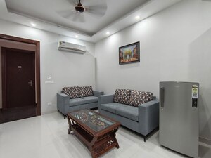 Living Room in 1 BHK Builder Floor at Dlf Phase I – for Rent