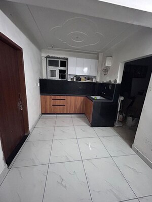 Kitchen in 1 BHK Builder Floor at Sector 47 – for Rent