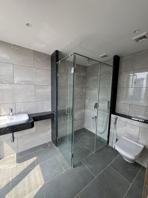 Bathroom in 4 BHK Apartment at Rustomjee Crown, Prabhadevi – for Rent