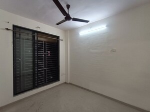 Room in 1 BHK Apartment at Kunal Apartment, Kopar Khairane – for Sale