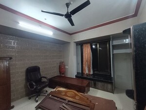 Room in 2 BHK Apartment at Shiv Om Apartment, Kopar Khairane – for Rent