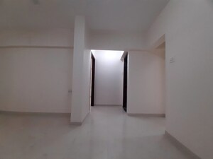 Room in 1 BHK Apartment at Goregaon East – for Rent