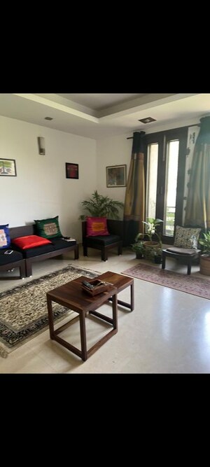 3 BHK Builder Floor For Sale in Gulmohar Park