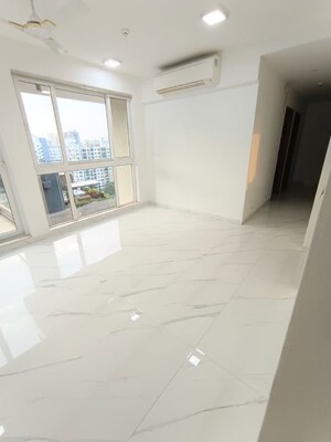 Room in 3 BHK Apartment at Nahar F Residences, Balewadi – for Rent