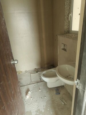 Bathroom in 1 BHK Apartment at A And O Realty Eminente, Dahisar East – for Rent
