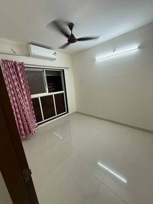 2 BHK Apartment For Rent in Kalpataru Srishti, Mira Road