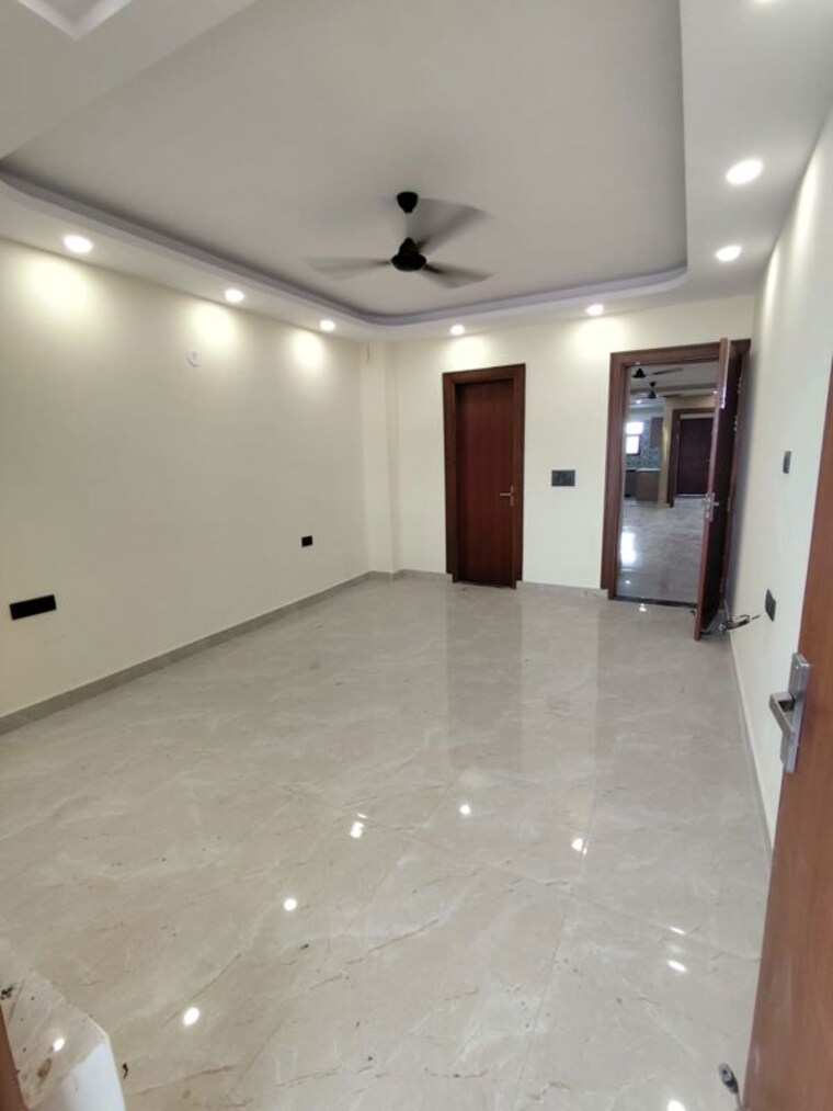 Room, sector 43 4 Bedroom 450 Sq.Ft. Builder Floor In Sector 43 Faridabad 10791656