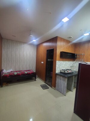 Bedroom in 3 BHK Apartment at Sector 43 – for Rent