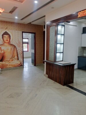 Room in 3 BHK Builder Floor at Baberpur Mandi – for Rent