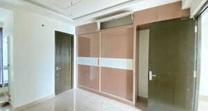 Room in 3 BHK Apartment at Aparna Zenon, Puppalaguda – for Rent