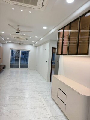 Room in 4 BHK Apartment at Sumadhura The Olympus, Financial District – for Rent