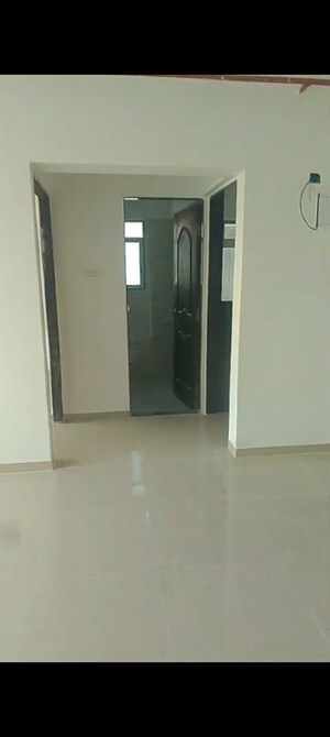 Room in 2 BHK Apartment at Grace Mass Metropolis, Chembur – for Rent