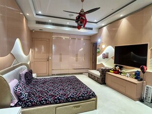 Bedroom in 5 BHK Apartment at Mahagun Marvella, Sector 78 – for Rent