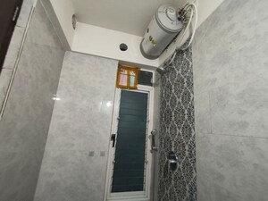 Bathroom in 1.5 BHK Apartment at Marathon Nexzone, New Panvel – for Rent