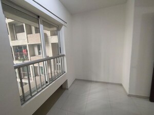 Balcony in 1.5 BHK Apartment at Marathon Nexzone, New Panvel – for Rent