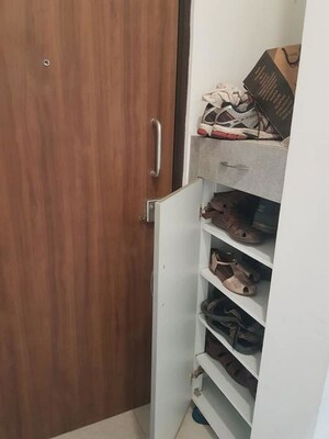  2 BHK Apartment at Lodha Amara, Kolshet Road – for Rent