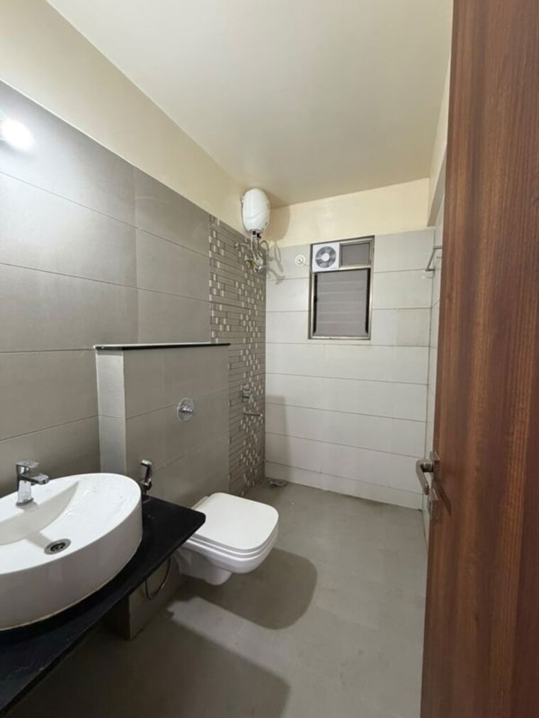 Bathroom, majestique-towers 3 Bedroom 1041 Sq.Ft. Apartment In Kharadi Pune 10791807