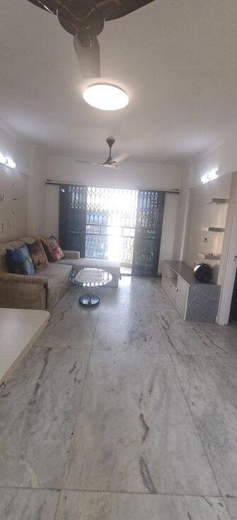 2 BHK Apartment For Rent in Vikas Park CHS in Malad West, Mumbai