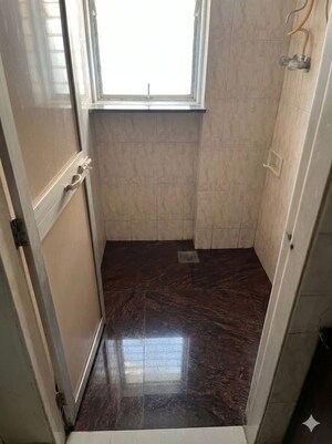Bathroom in 1.5 BHK Apartment at West View Apartment Santacruz, Santacruz West – for Rent