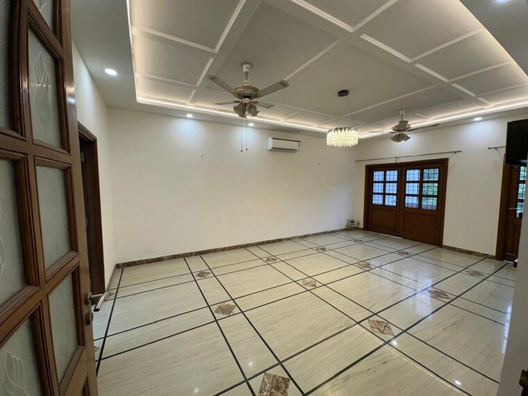 Room, greenwood-city 3 Bedroom 5400 Sq.Ft. Builder Floor In Sector 40 Gurgaon 10791911