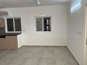 Room in 2 BHK Apartment at Casagrand Boulevard, Hennur Road – for Rent