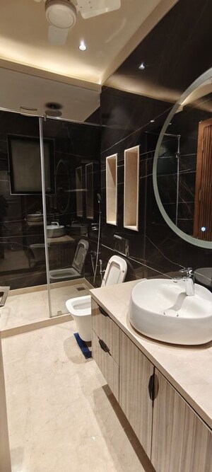 Attached Bathroom in 3 BHK Apartment at Emaar The Palm Springs, Sector 54 – for Sale