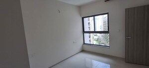 Room in 1.5 BHK Apartment at Dosti West County, Balkum Pada – for Rent