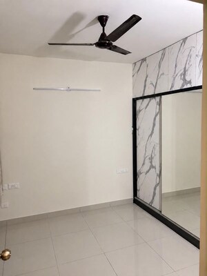 Room in 2 BHK Apartment at Prestige Finsbury Park Regent, Bagaluru – for Rent