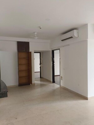 3.5 BHK Apartment For Rent in Microtek Greenburg, Sector 86