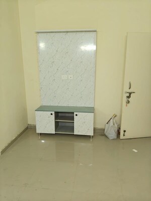 Furnished Amenities in 3 BHK Apartment at Pyramid Infinity, Sector 70 – for Rent