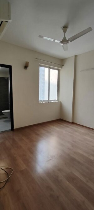 Room in 4 BHK Apartment at M3M Woodshire, Sector 107 – for Rent