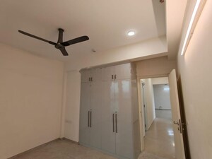 Room in 4 BHK Apartment at Adani Samsara Vilasa, Sector 63 – for Rent
