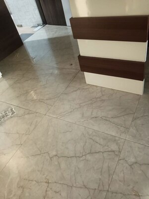 Room in  Office Space at Spaze Platinum Tower, Sector 47 – for Rent