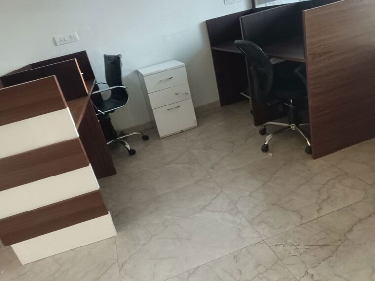 Team Area, spaze-platinum-tower Commercial Office Space 500 Sq.Ft. In Sector 47 Gurgaon 10792136