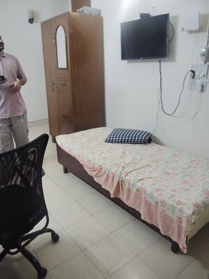 1 RK Builder Floor For Rent in Sector 26