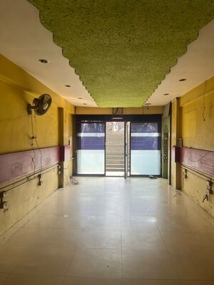 Team Area in  Shop at Bytco Point – for Sale