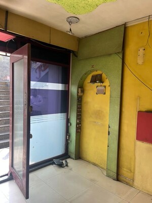 Team Area in  Shop at Bytco Point – for Sale