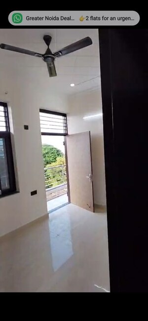 Room in 2 BHK Villa at Omicron Ii Greater Noida – for Rent