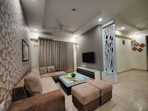 2 BHK Apartment For Rent in MI Regal Court, Gomti Nagar
