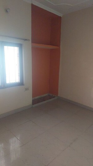 Room in 3 BHK Apartment at Eldeco Sukriti, Madiyanva – for Sale