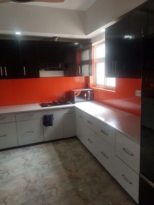 Kitchen in 3.5 BHK Apartment at BPTP Princess Park, Sector 86 – for Sale