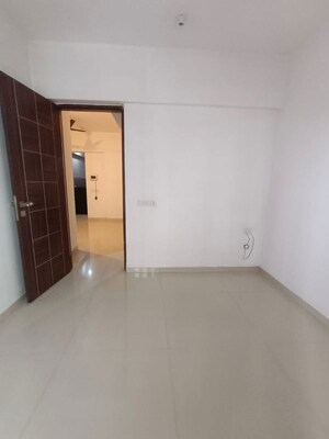 Room in 2 BHK Apartment at Essen Aishwaryam Comfort Phase-I, Akurdi – for Rent