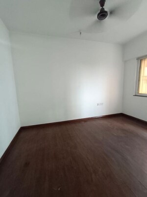 Room in 2 BHK Apartment at Essen Aishwaryam Comfort Phase-I, Akurdi – for Rent